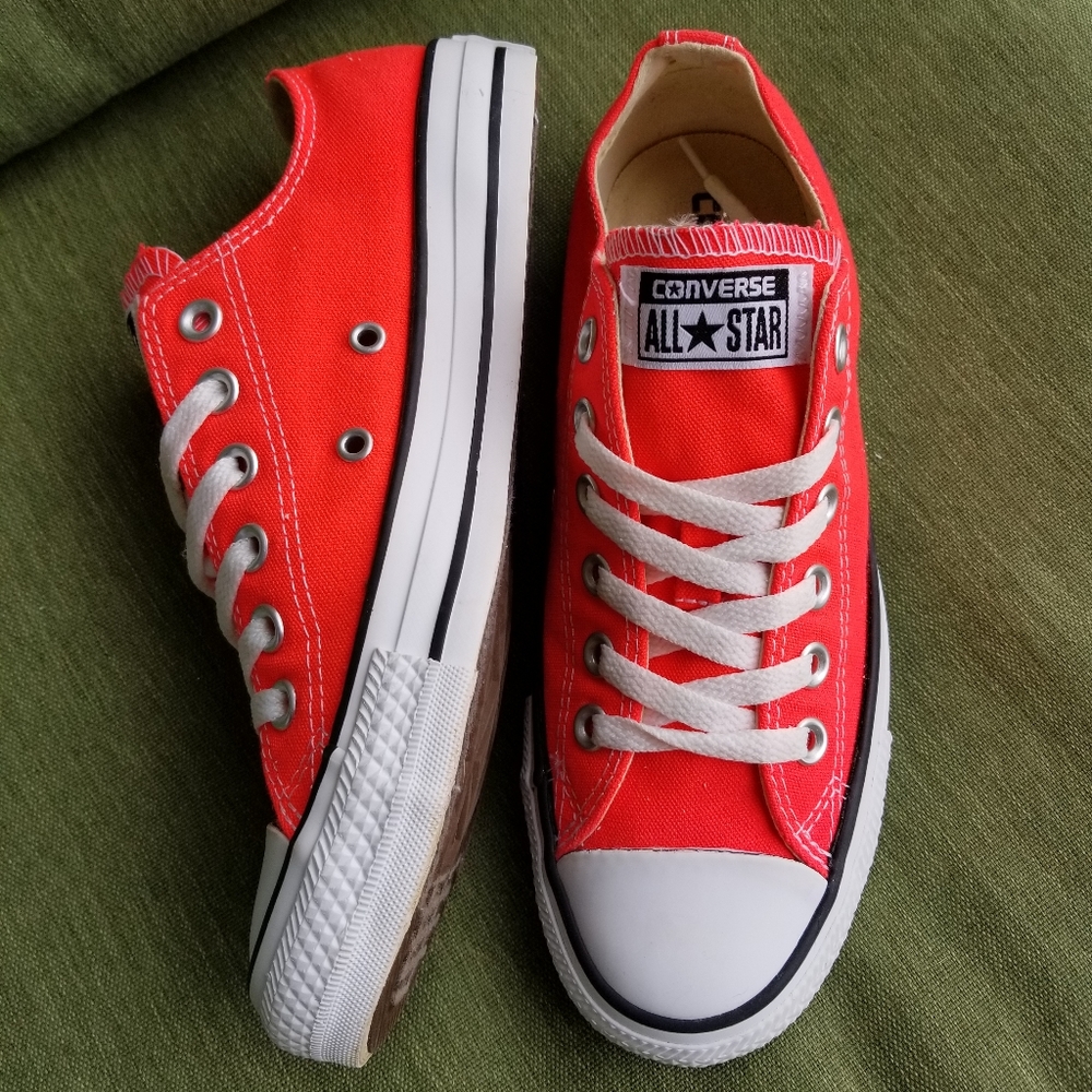 Coral Converse - Picture 5 of 8